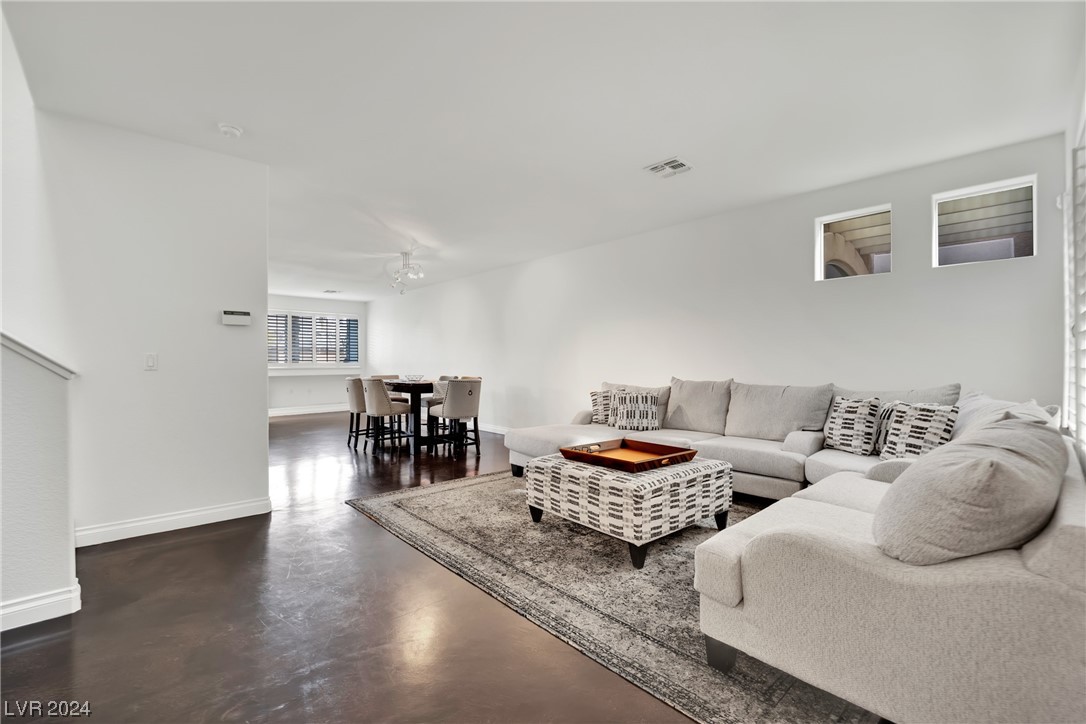 9420 San Laguna Court Unit: 104