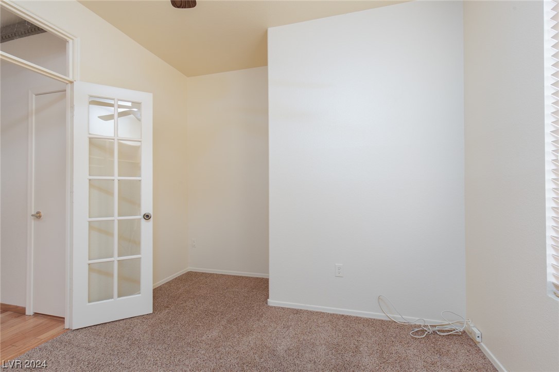 549 Kings Links Street