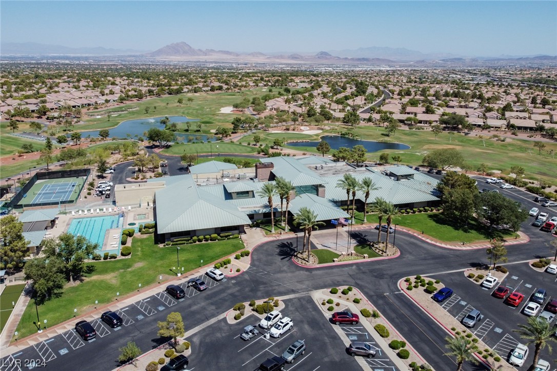 549 Kings Links Street