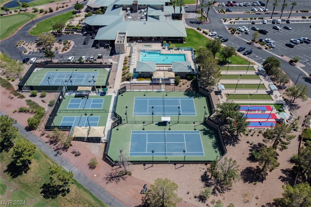 549 Kings Links Street