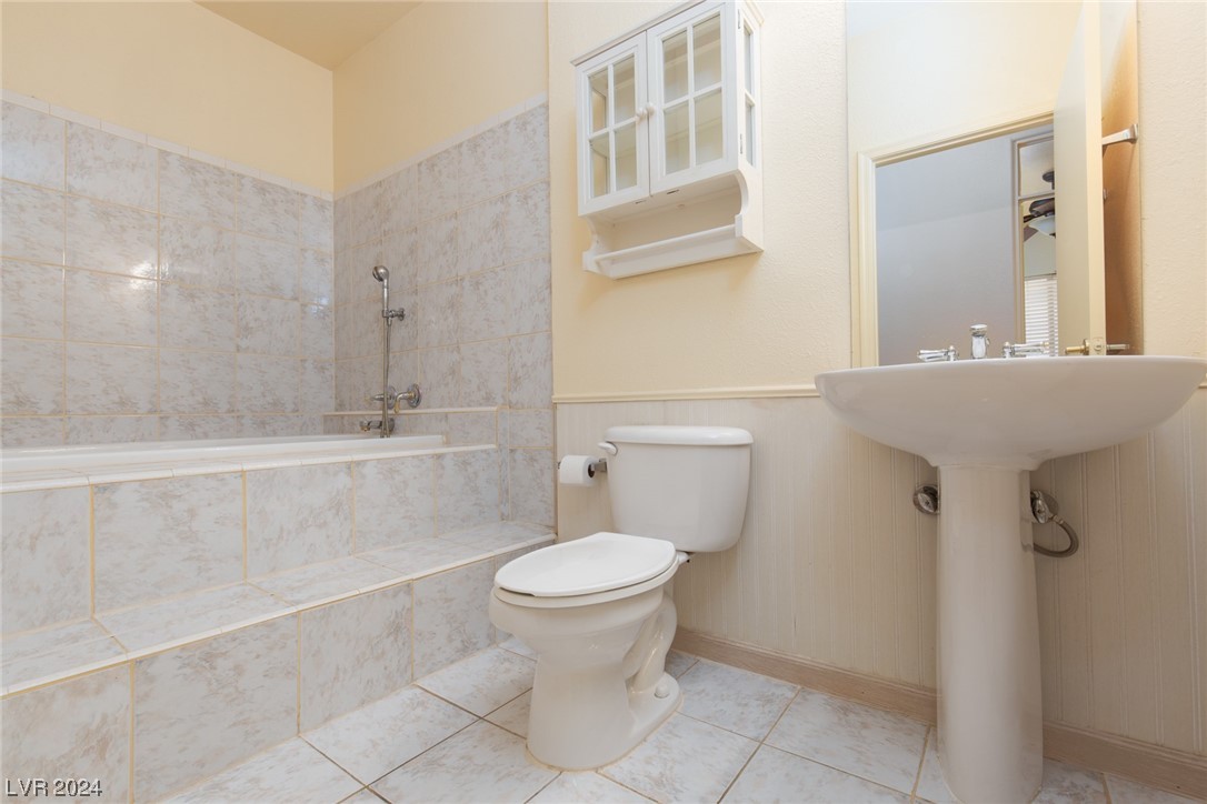 549 Kings Links Street