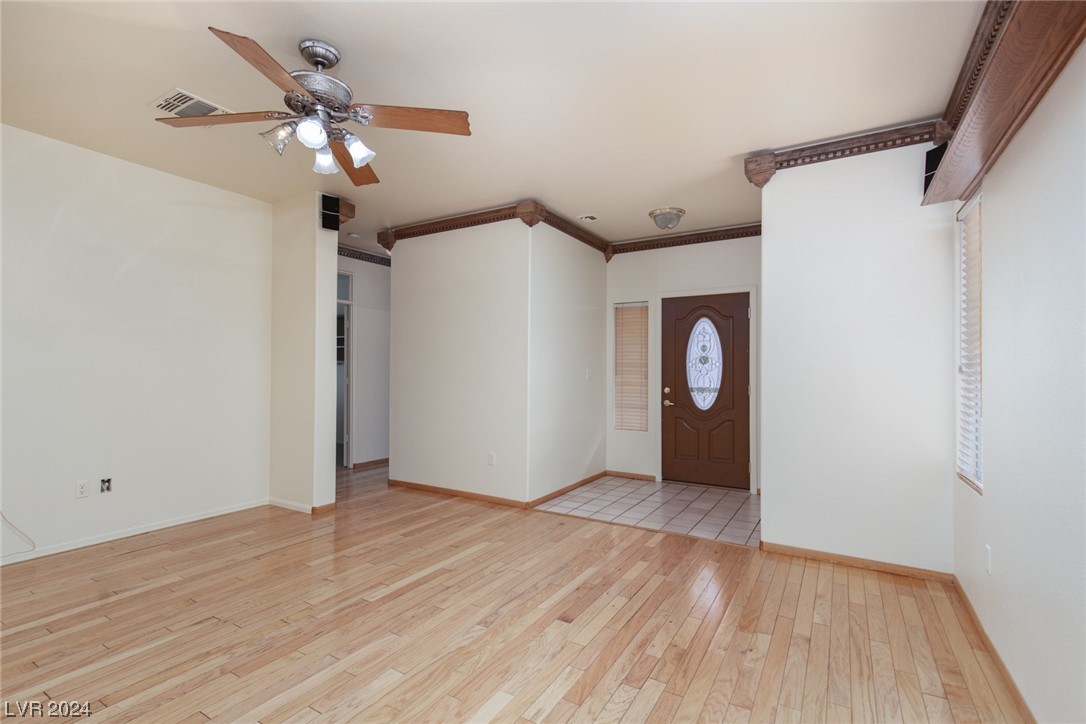 549 Kings Links Street