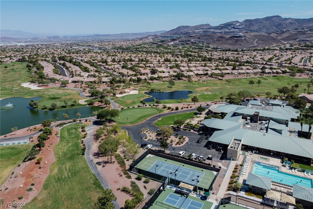 549 Kings Links Street