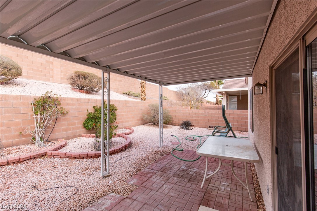 549 Kings Links Street