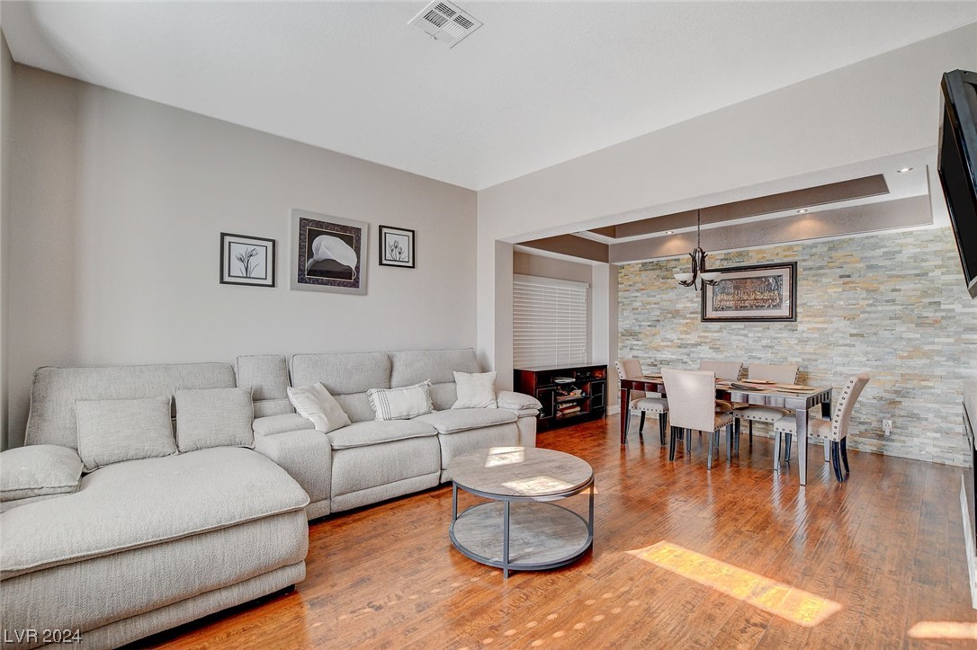 4332 Bob White Drive