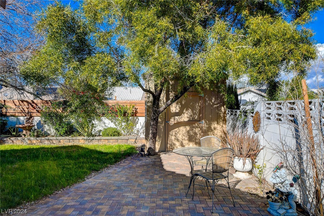 4332 Bob White Drive