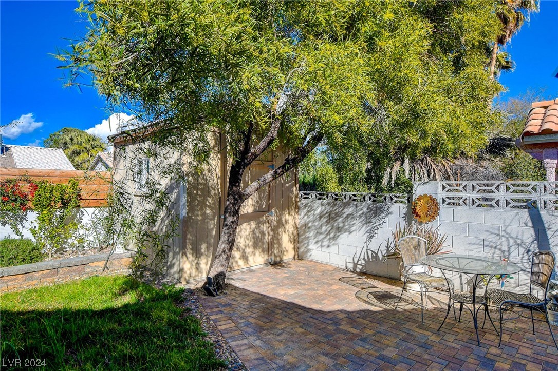 4332 Bob White Drive