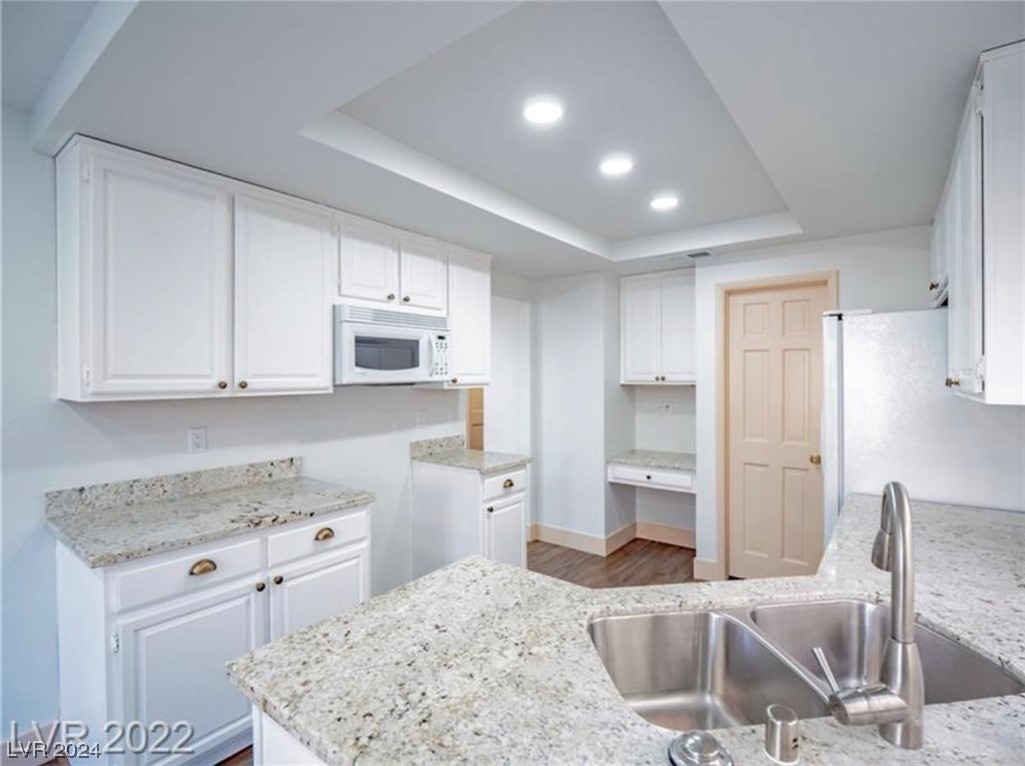 3152 Waterview Drive