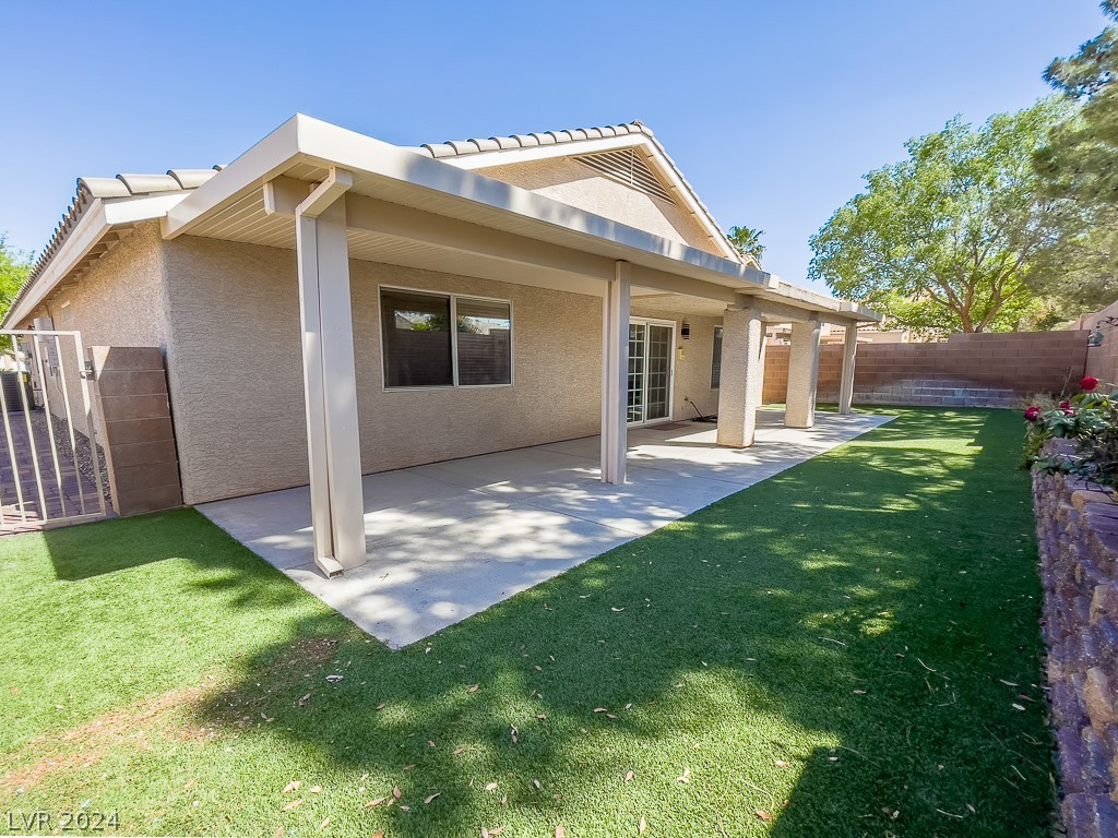 315 Laguna Glen Drive