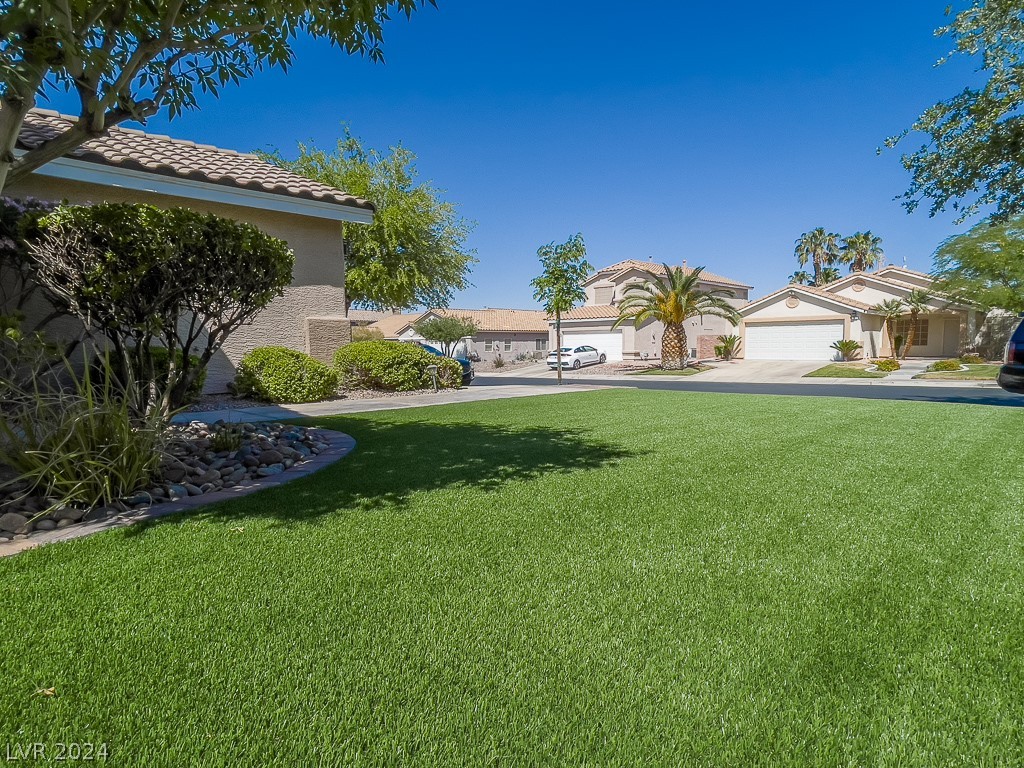 315 Laguna Glen Drive