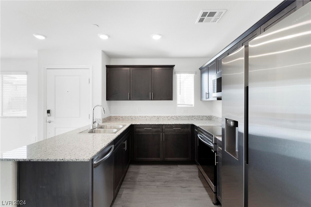 2637 Wimbledon White Court