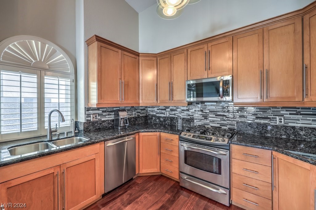 9082 Baysinger Drive