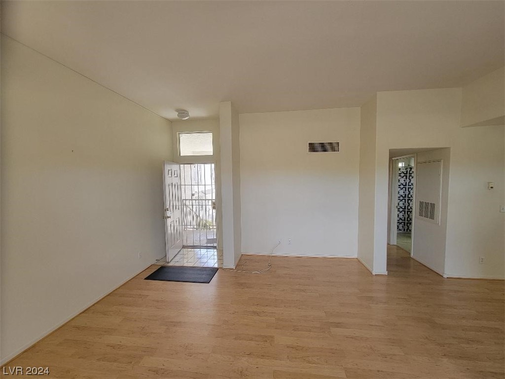 3125 North Buffalo Drive 2111