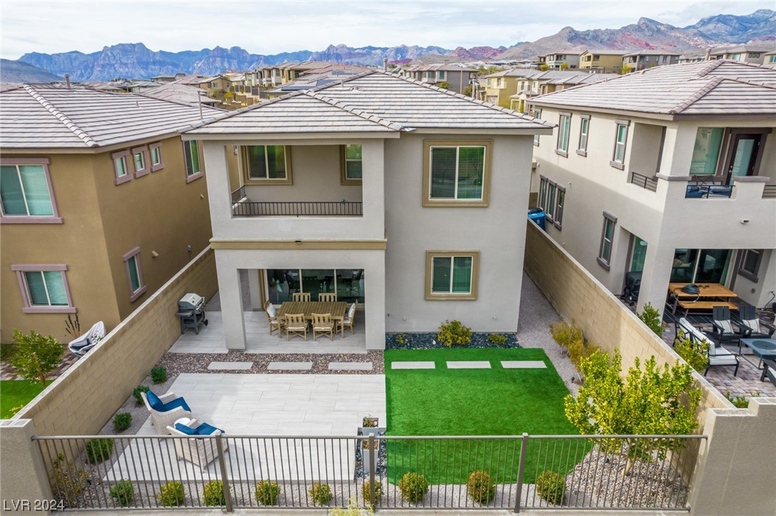 708 Rogue Wave Street