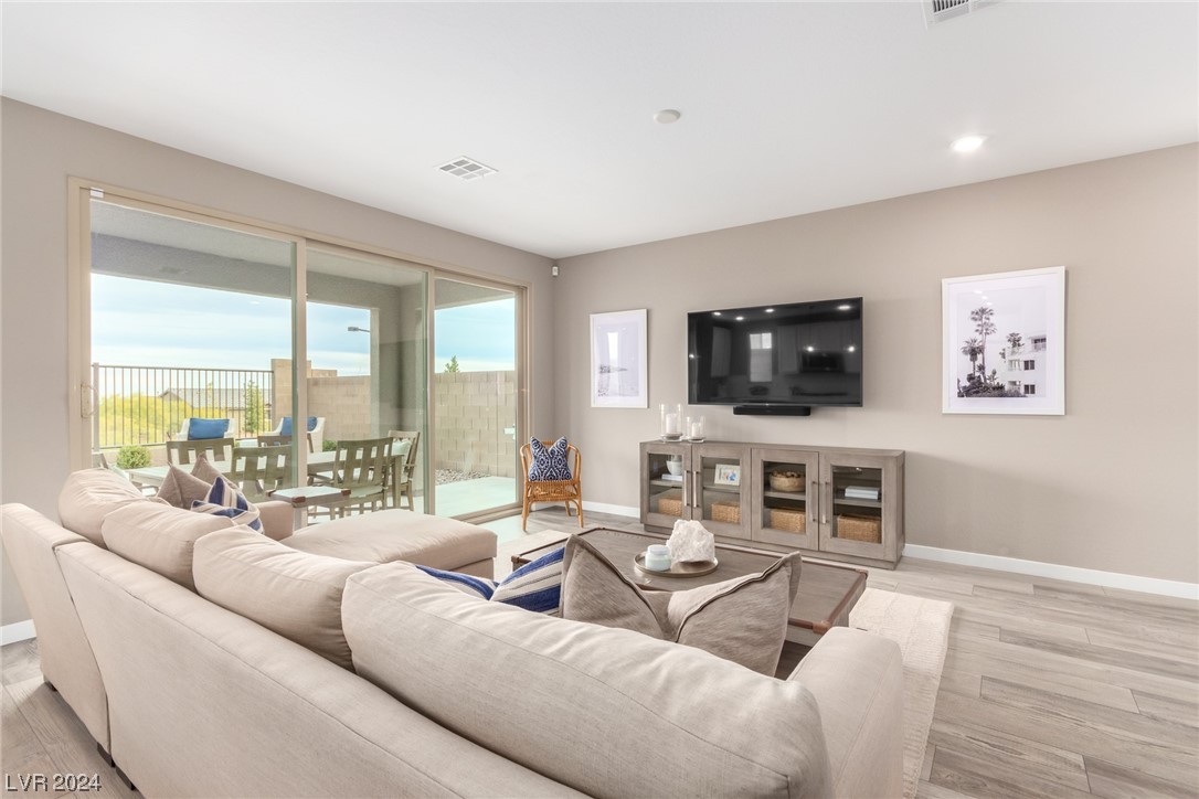 708 Rogue Wave Street