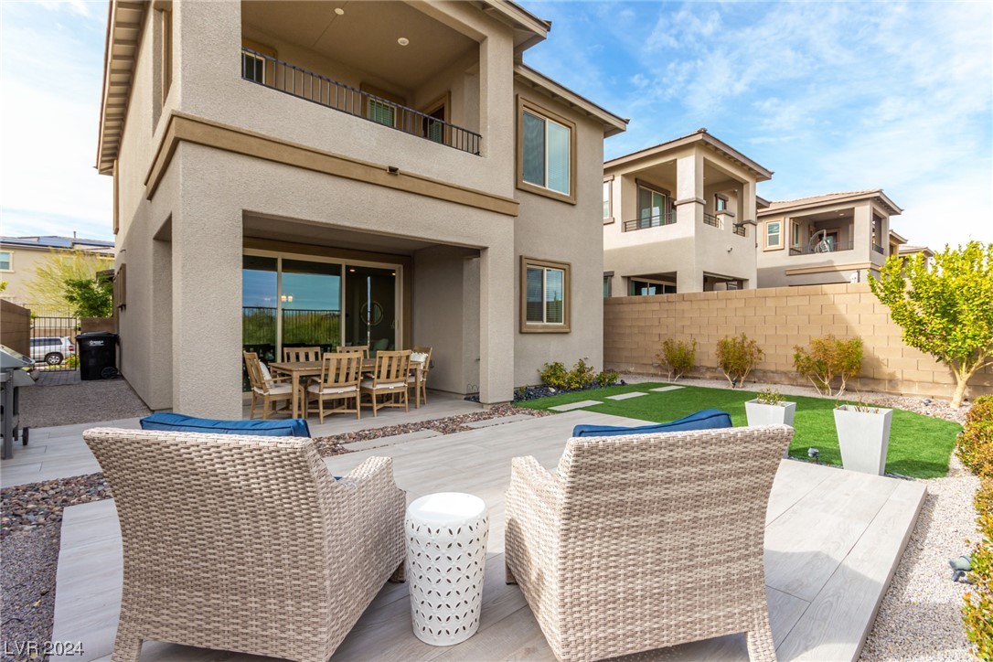 708 Rogue Wave Street