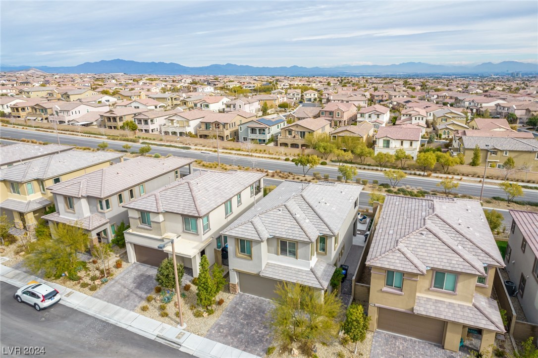 708 Rogue Wave Street