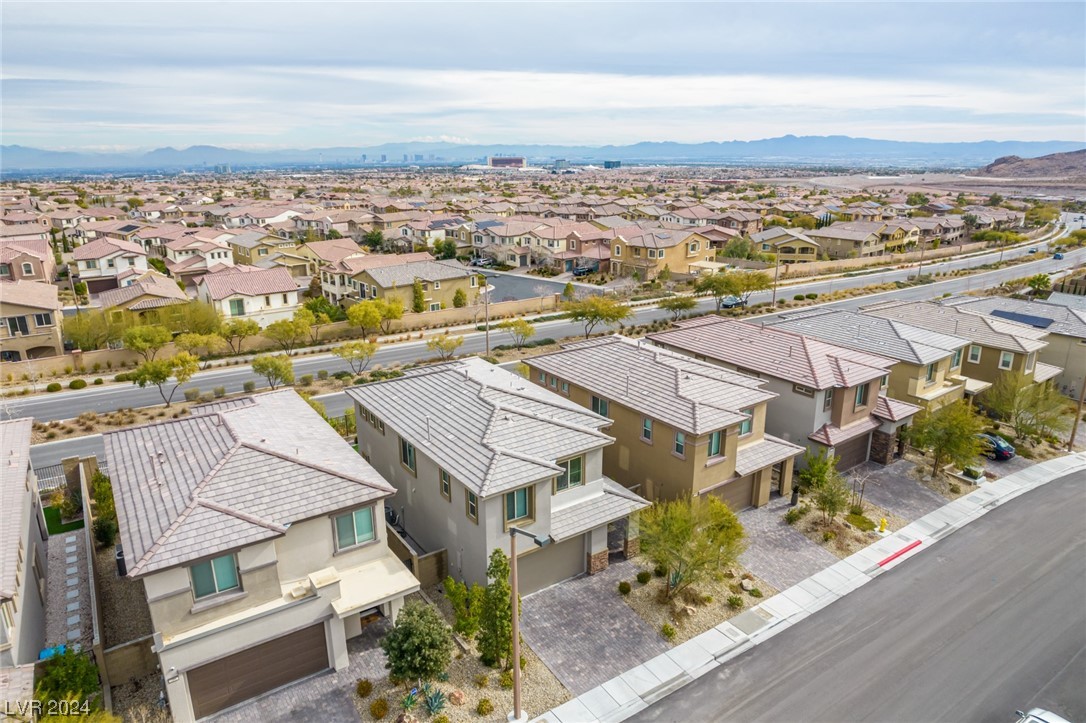 708 Rogue Wave Street