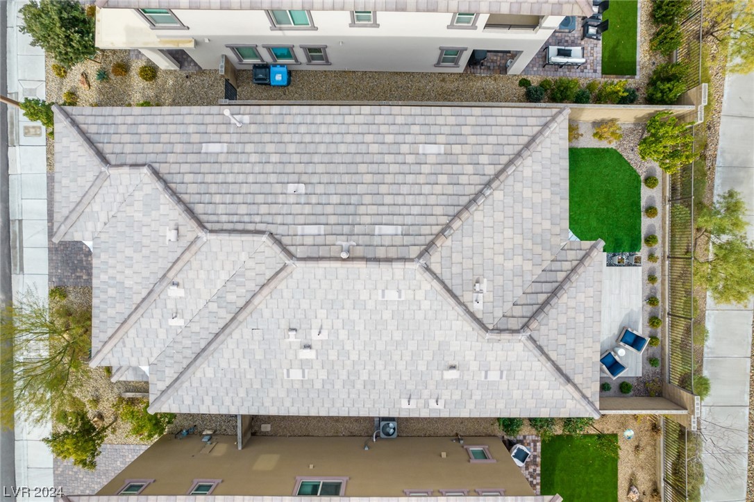 708 Rogue Wave Street