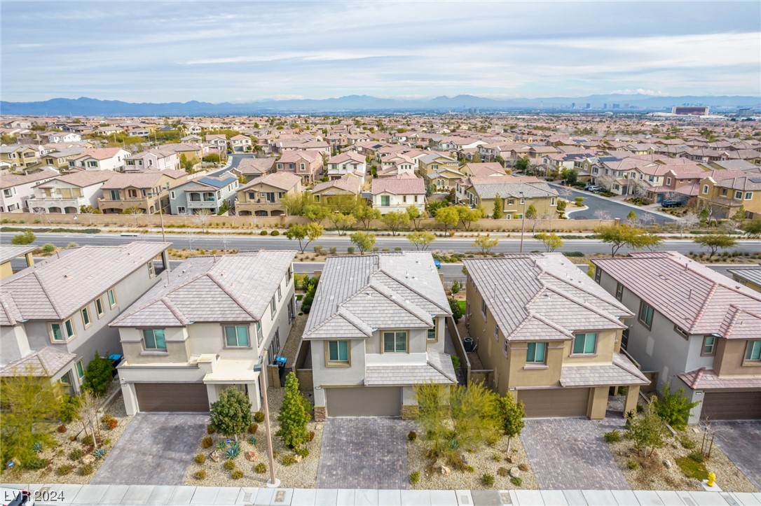 708 Rogue Wave Street