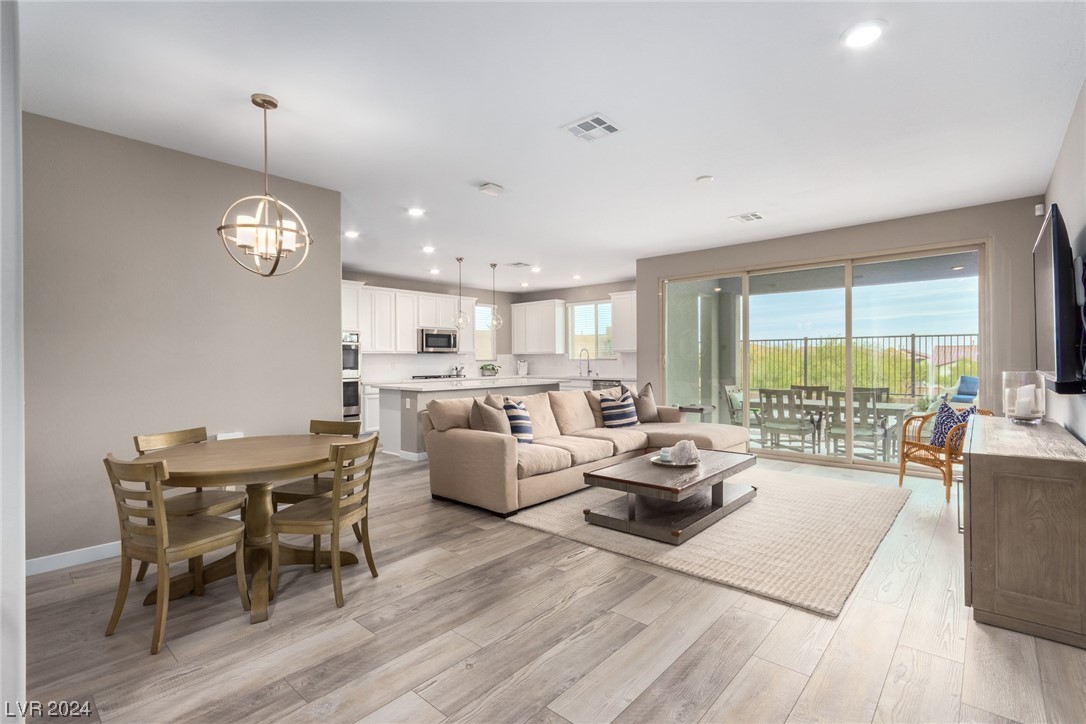 708 Rogue Wave Street