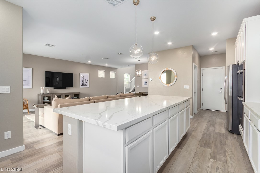 708 Rogue Wave Street