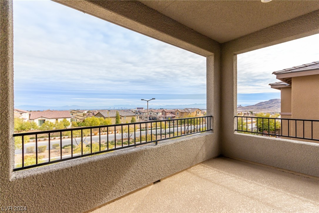 708 Rogue Wave Street