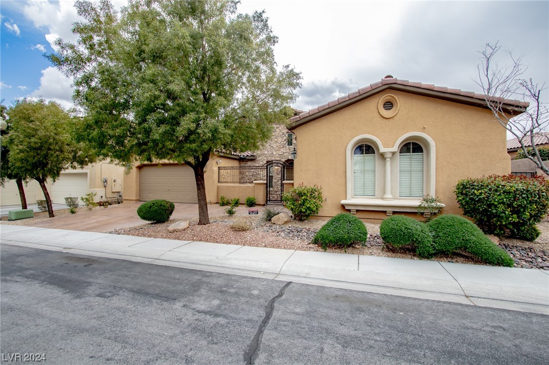 7351 Salvadora Place