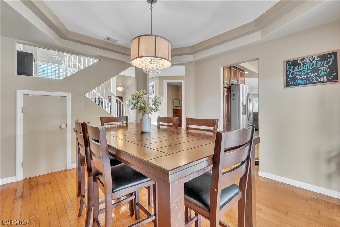 9594 Summer Cypress Street