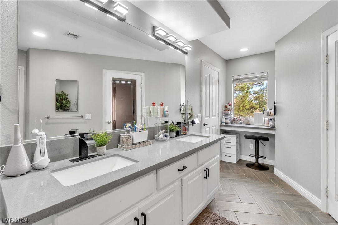 9594 Summer Cypress Street