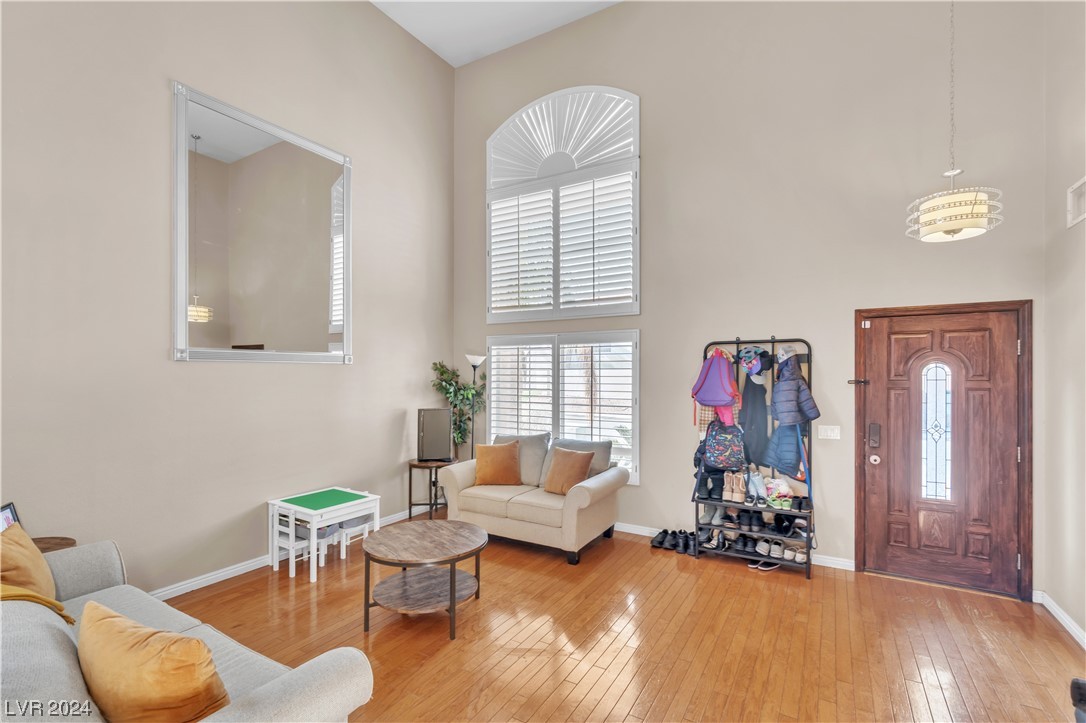 9594 Summer Cypress Street