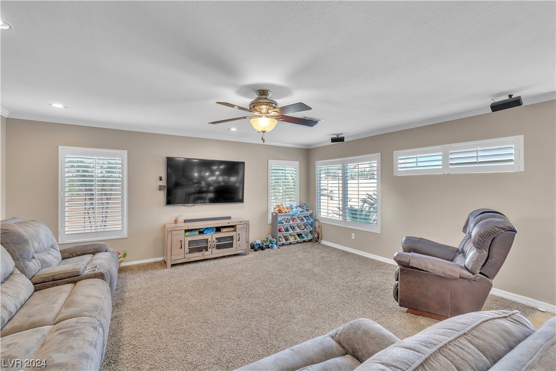 9594 Summer Cypress Street