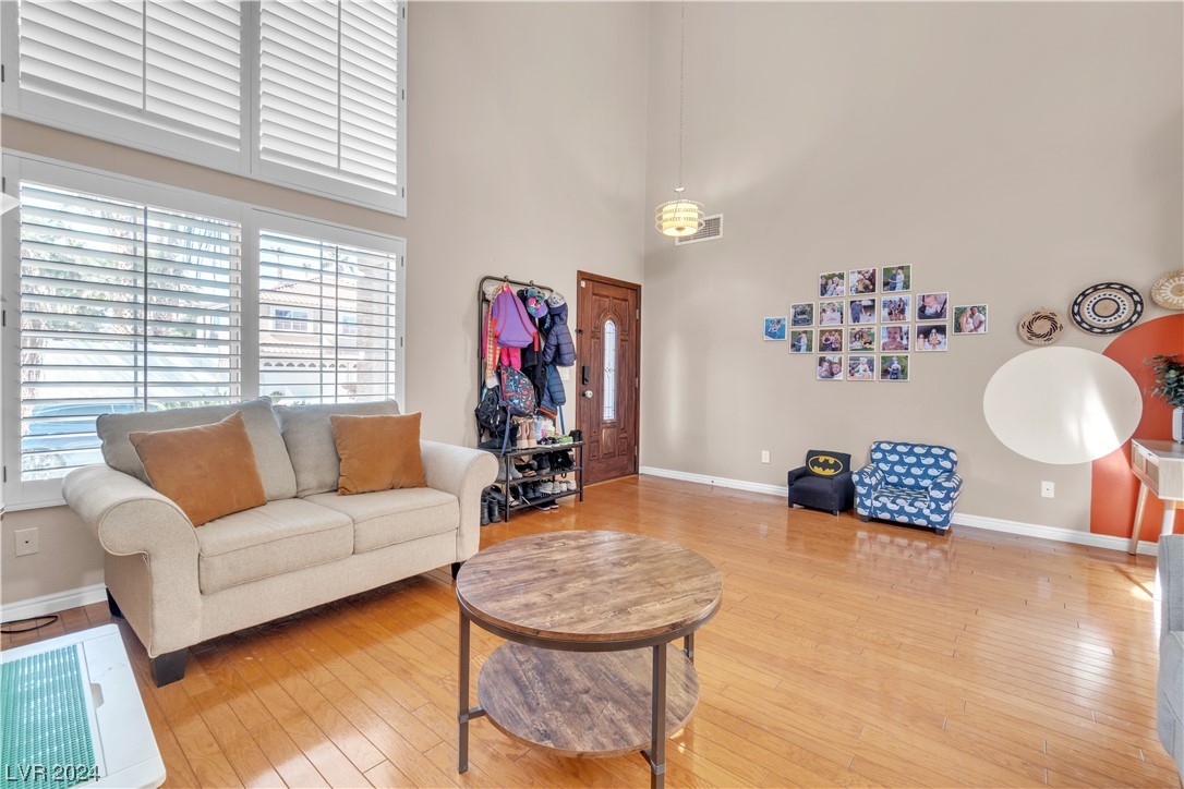 9594 Summer Cypress Street