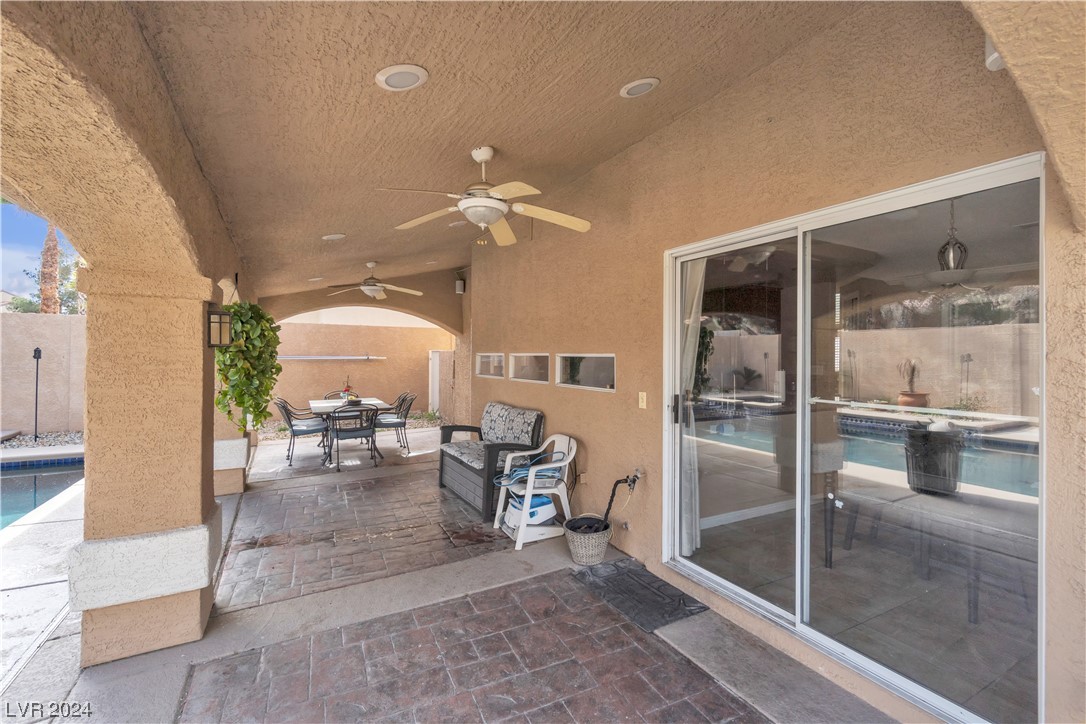 9594 Summer Cypress Street