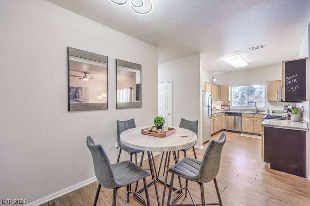 5250 South Rainbow Boulevard 2176