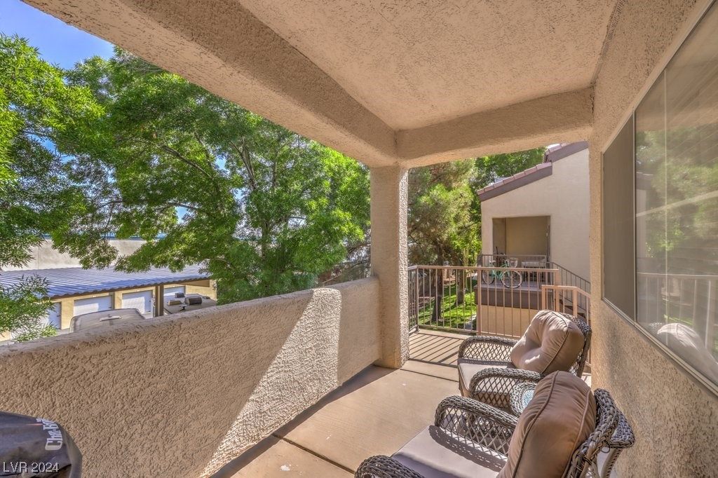 5250 South Rainbow Boulevard 2176