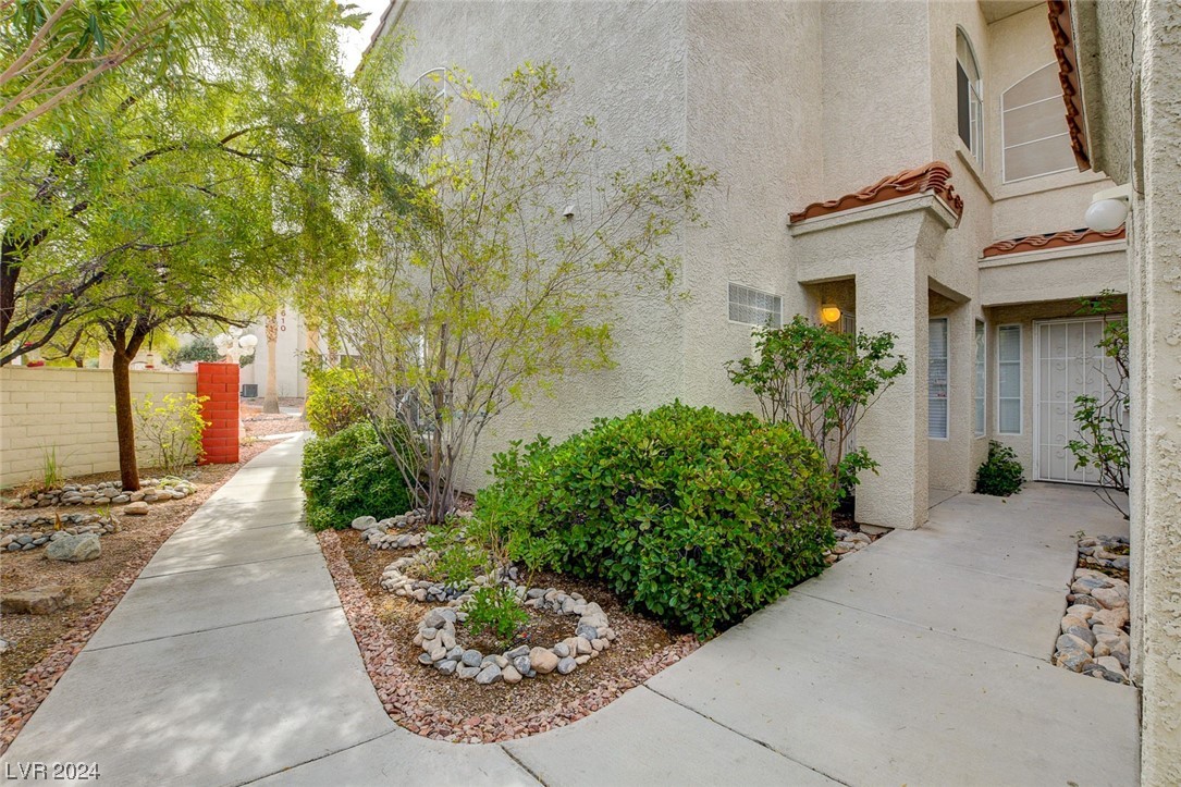 6801 San Ricardo Avenue 101