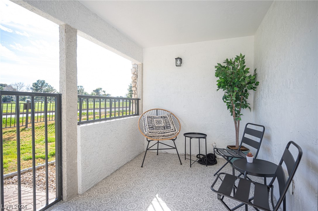 915 Vegas Valley Drive 1