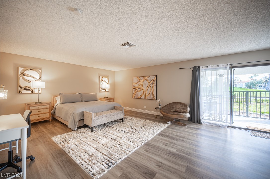 915 Vegas Valley Drive 1
