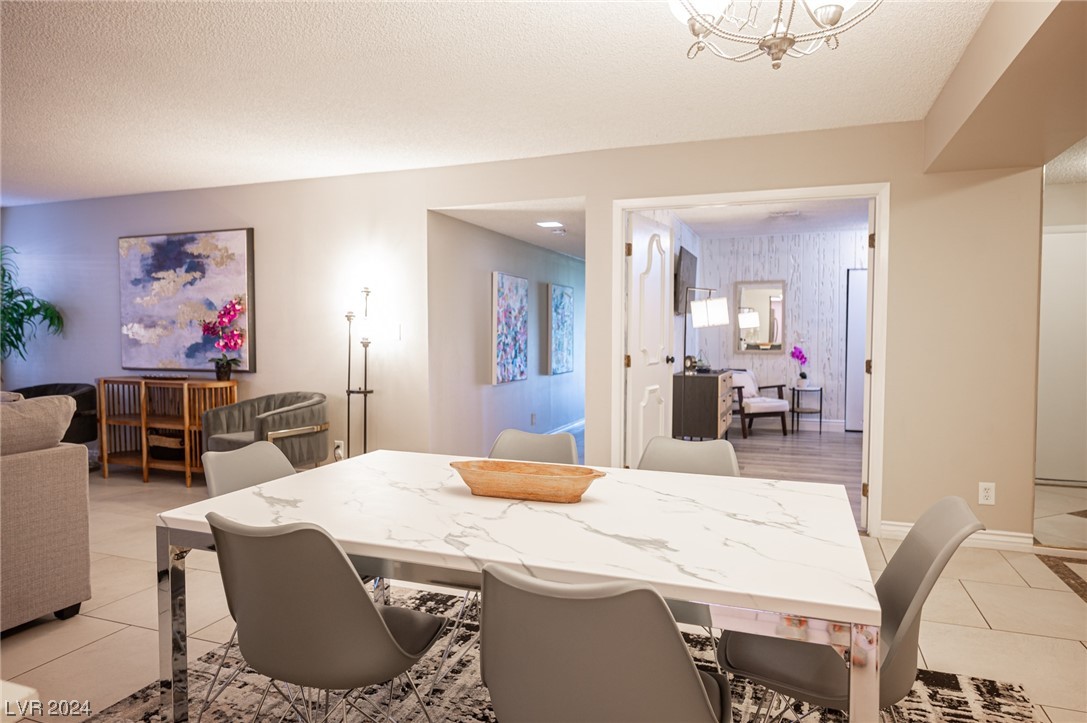 915 Vegas Valley Drive 1