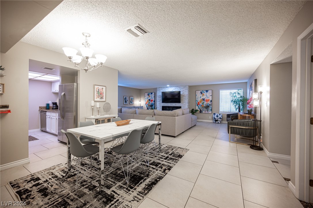 915 Vegas Valley Drive 1