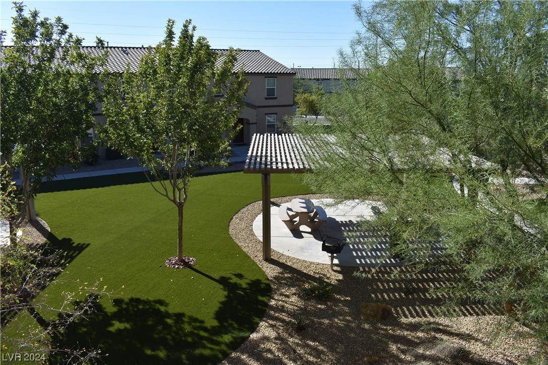 5171 Silica Chalk Avenue 0
