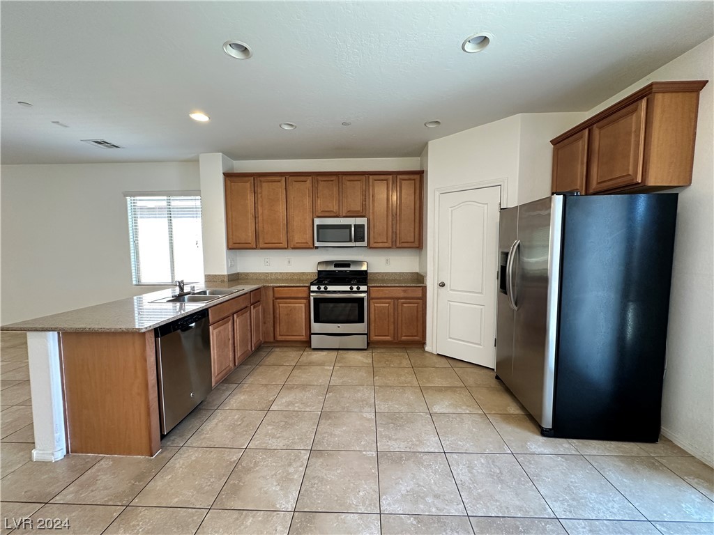 768 FOREST PEAK Street