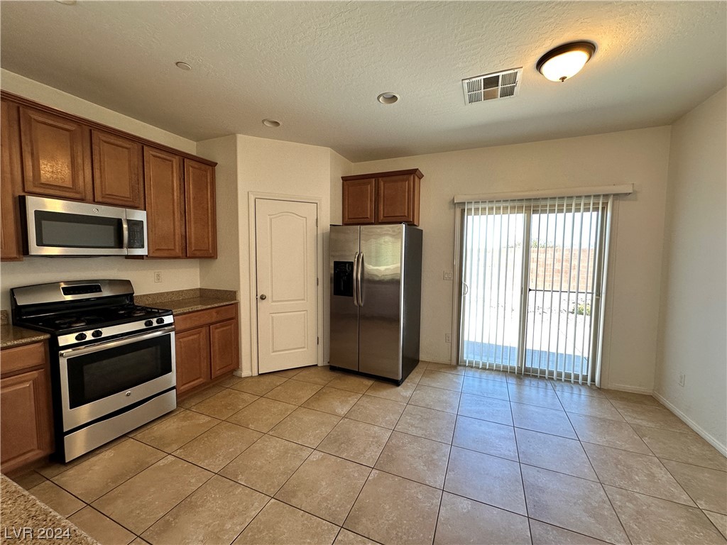 768 FOREST PEAK Street