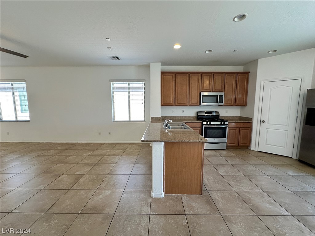 768 FOREST PEAK Street