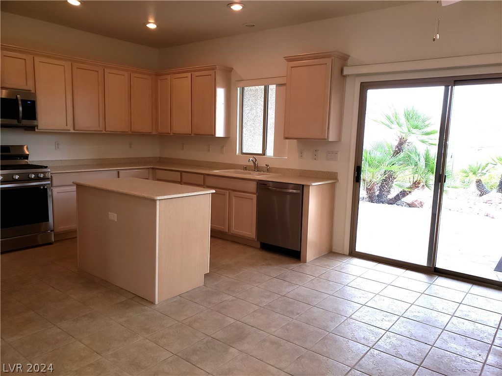 539 Cypress Links Avenue