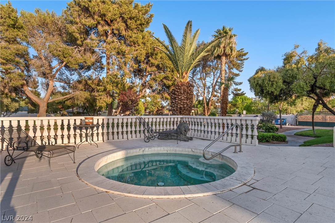 1245 South Rancho Drive