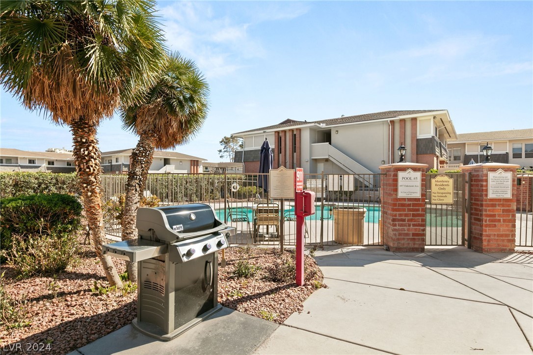 730 Oakmont Avenue 906