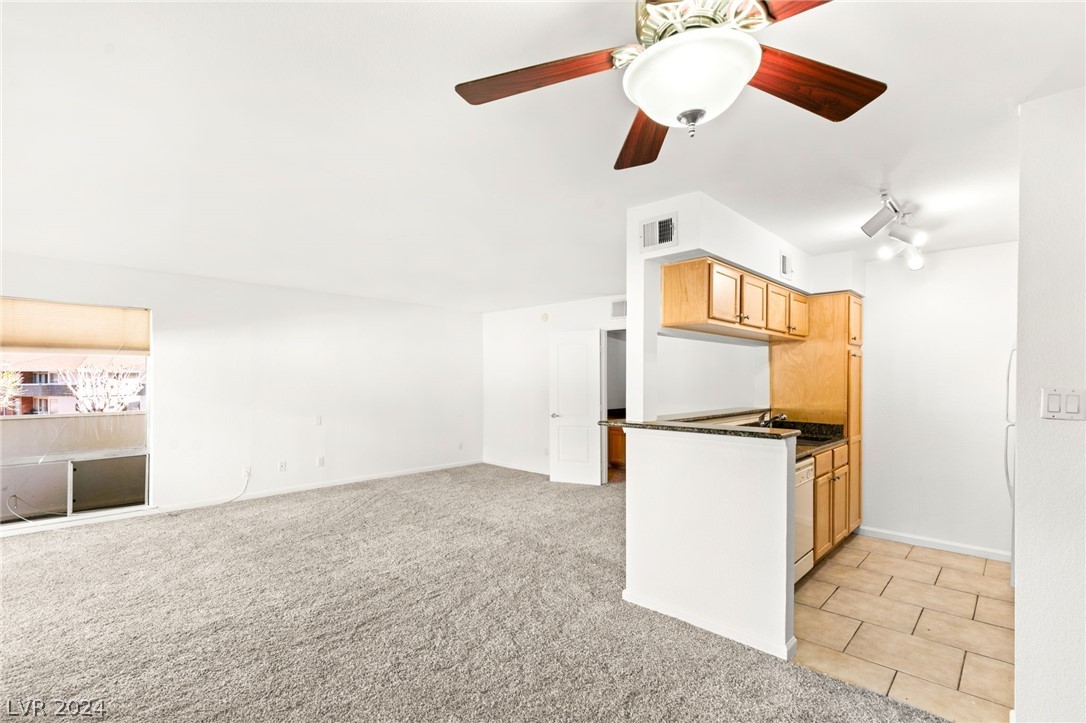 730 Oakmont Avenue 906