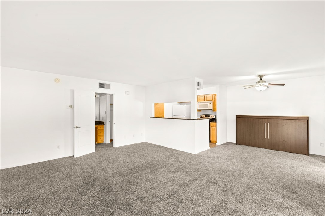 730 Oakmont Avenue 906